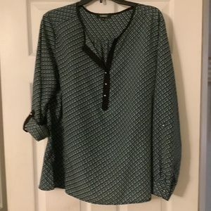 Black, off-white and turquoise design top with tab front, size XL